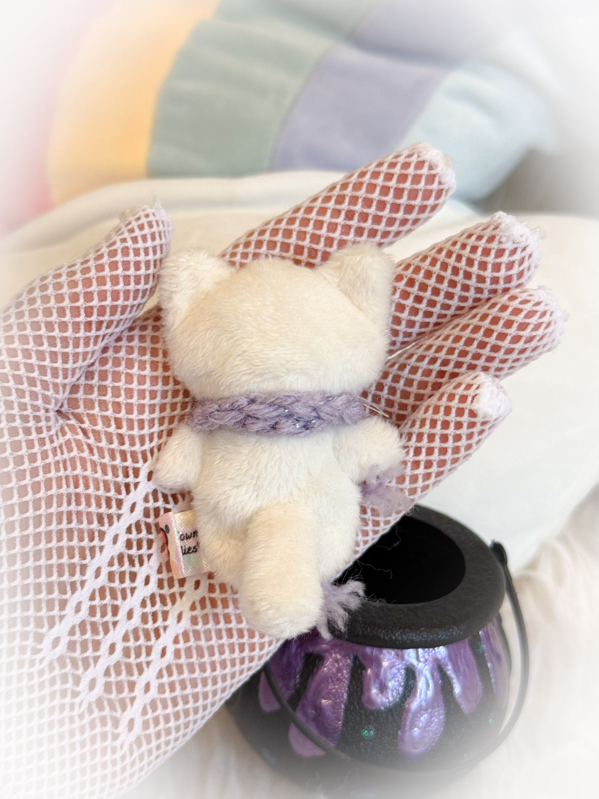 BeanTown Buddies® Teeny Cauldron Kitti