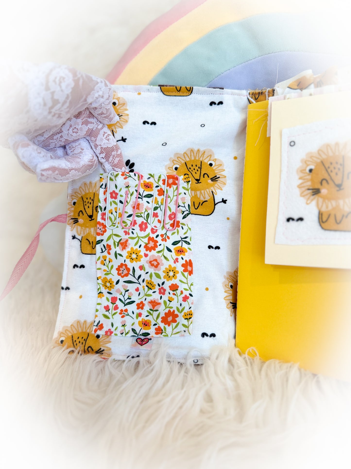 BeanTown Buddies® Quilted Lion Junk Journal