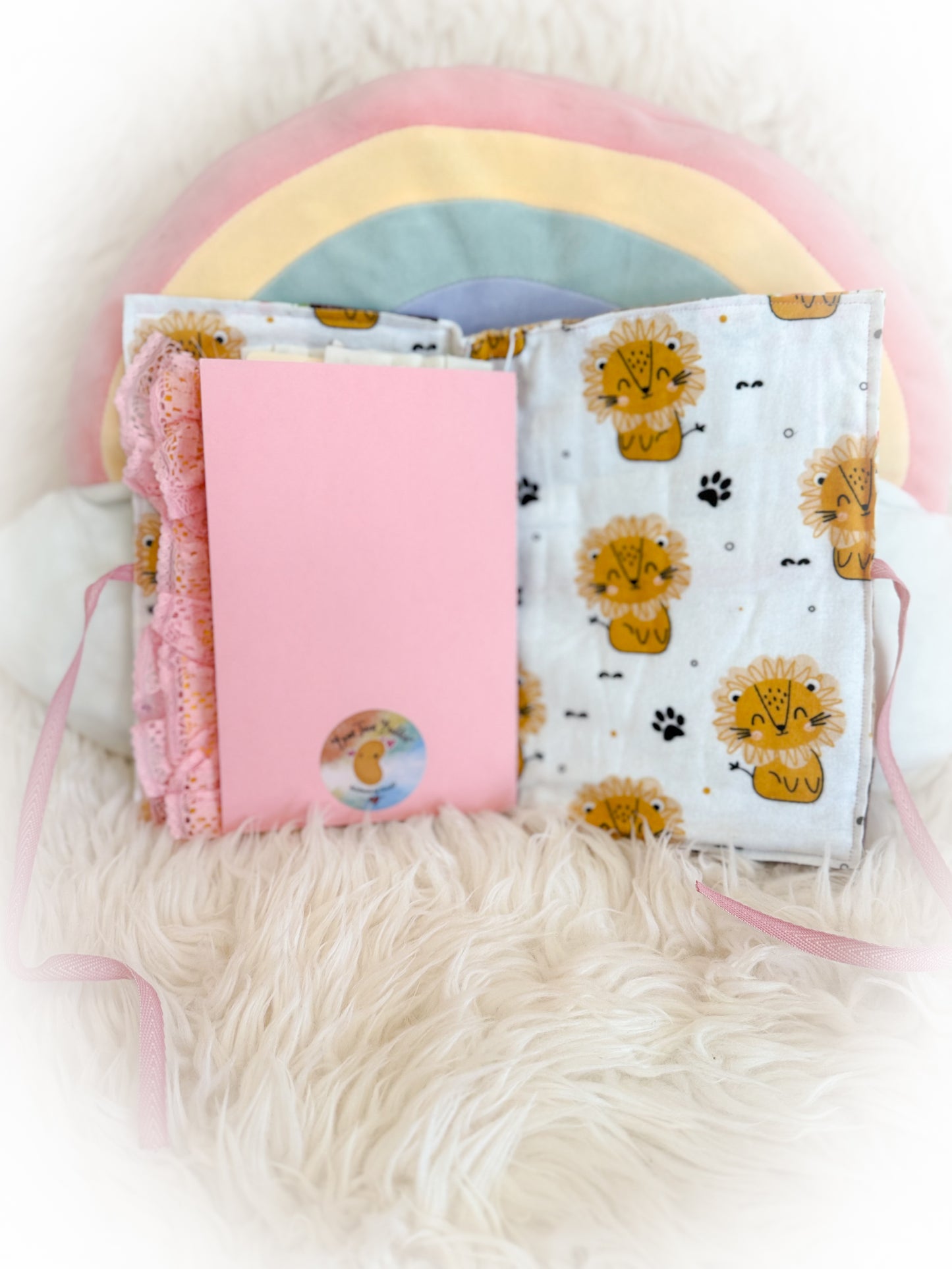 BeanTown Buddies® Quilted Lion Junk Journal