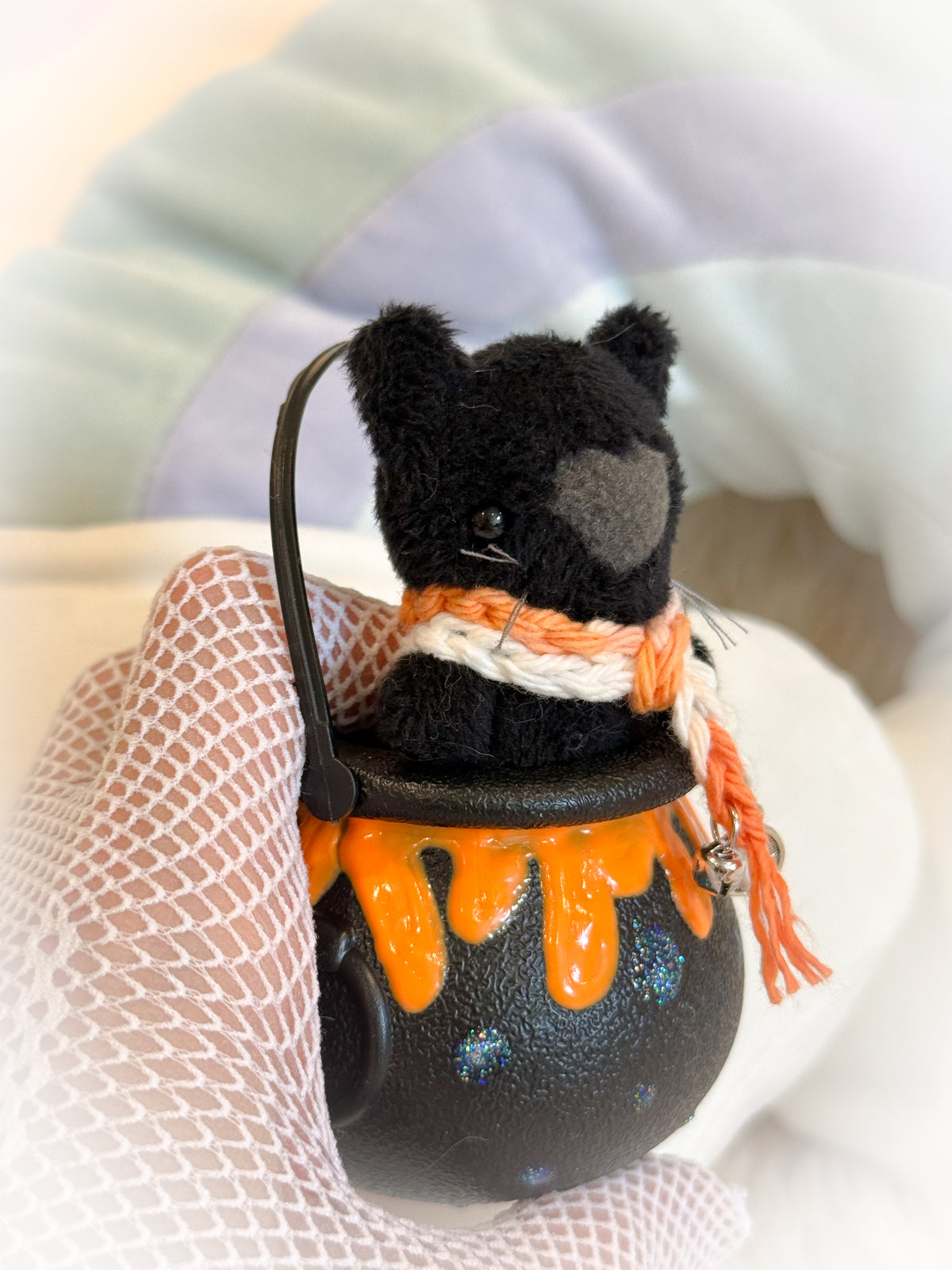BeanTown Buddies® Teeny Cauldron Kitti