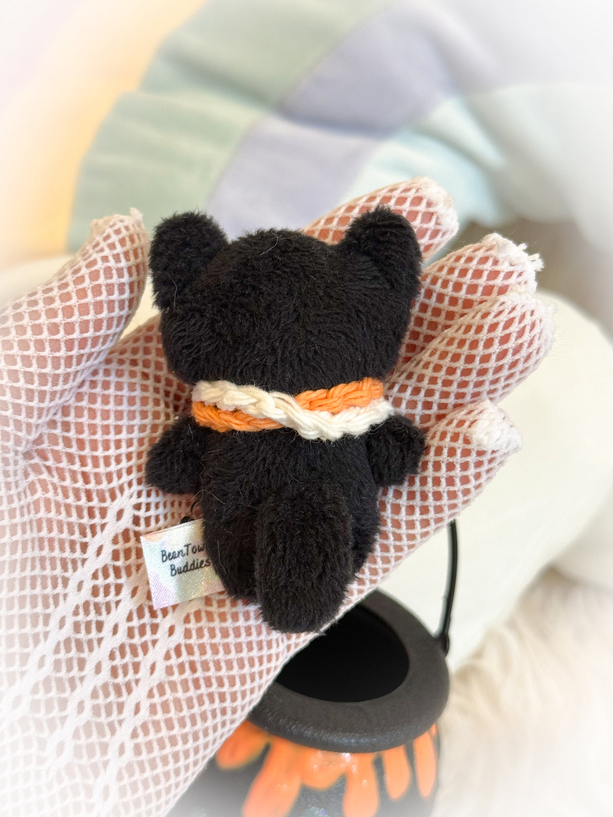 BeanTown Buddies® Teeny Cauldron Kitti