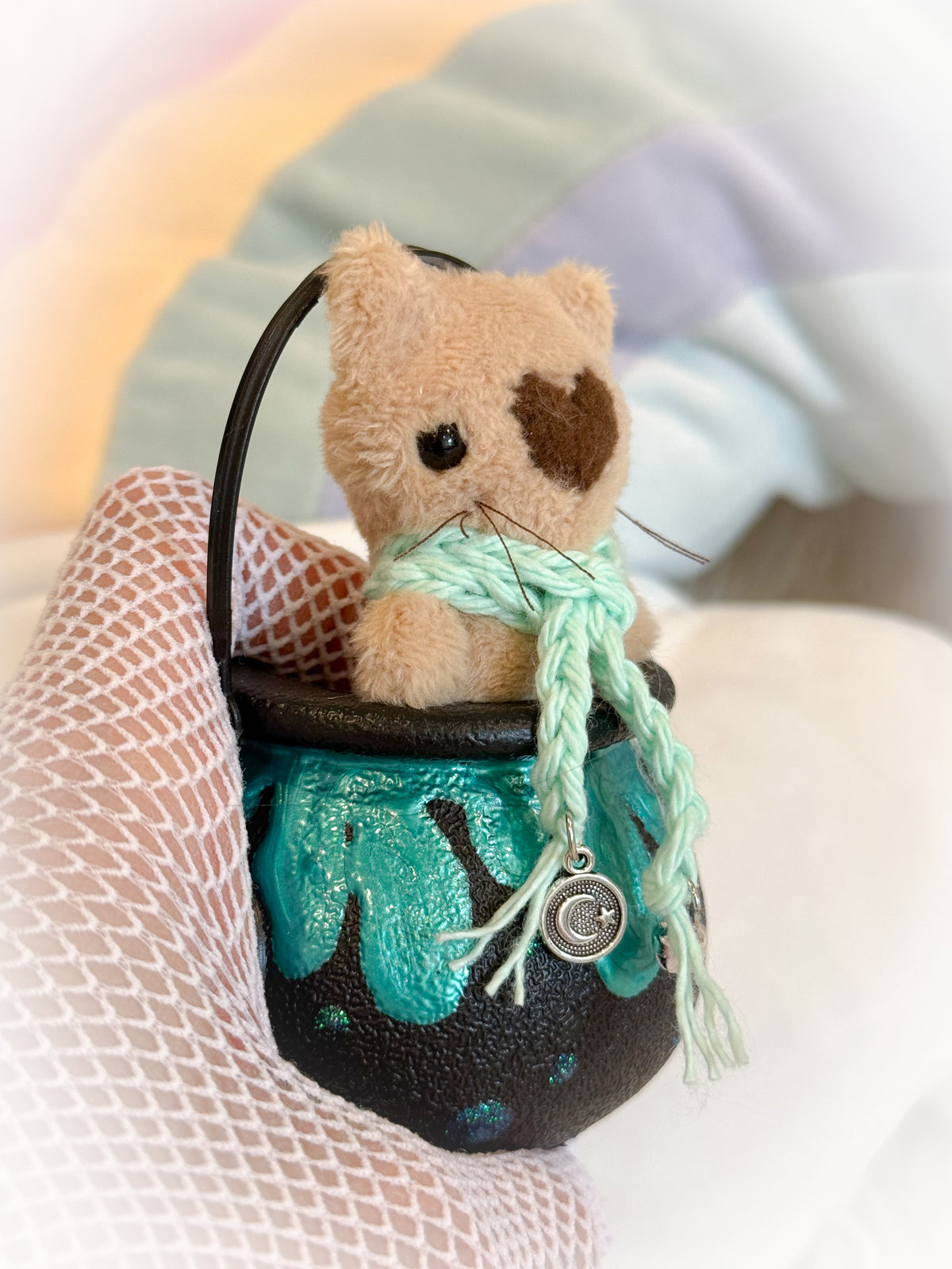 BeanTown Buddies® Teeny Cauldron Kitti