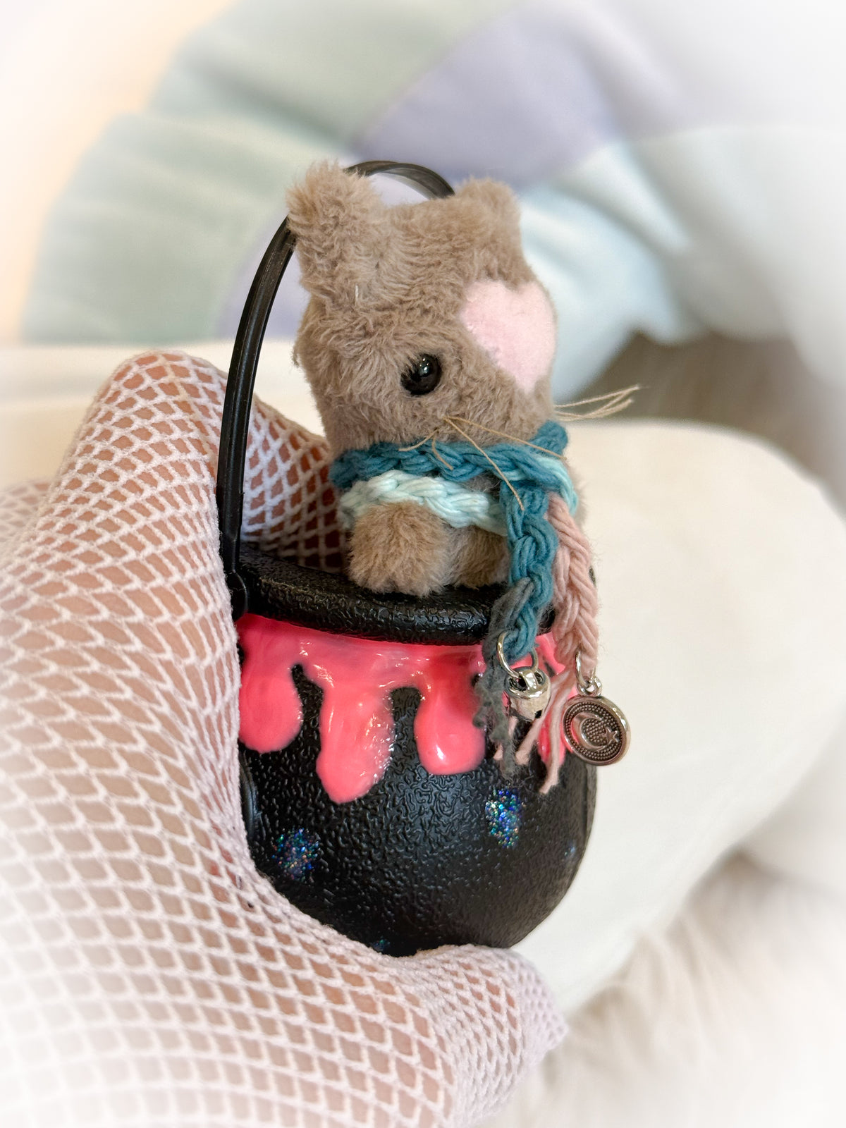 BeanTown Buddies® Teeny Cauldron Kitti