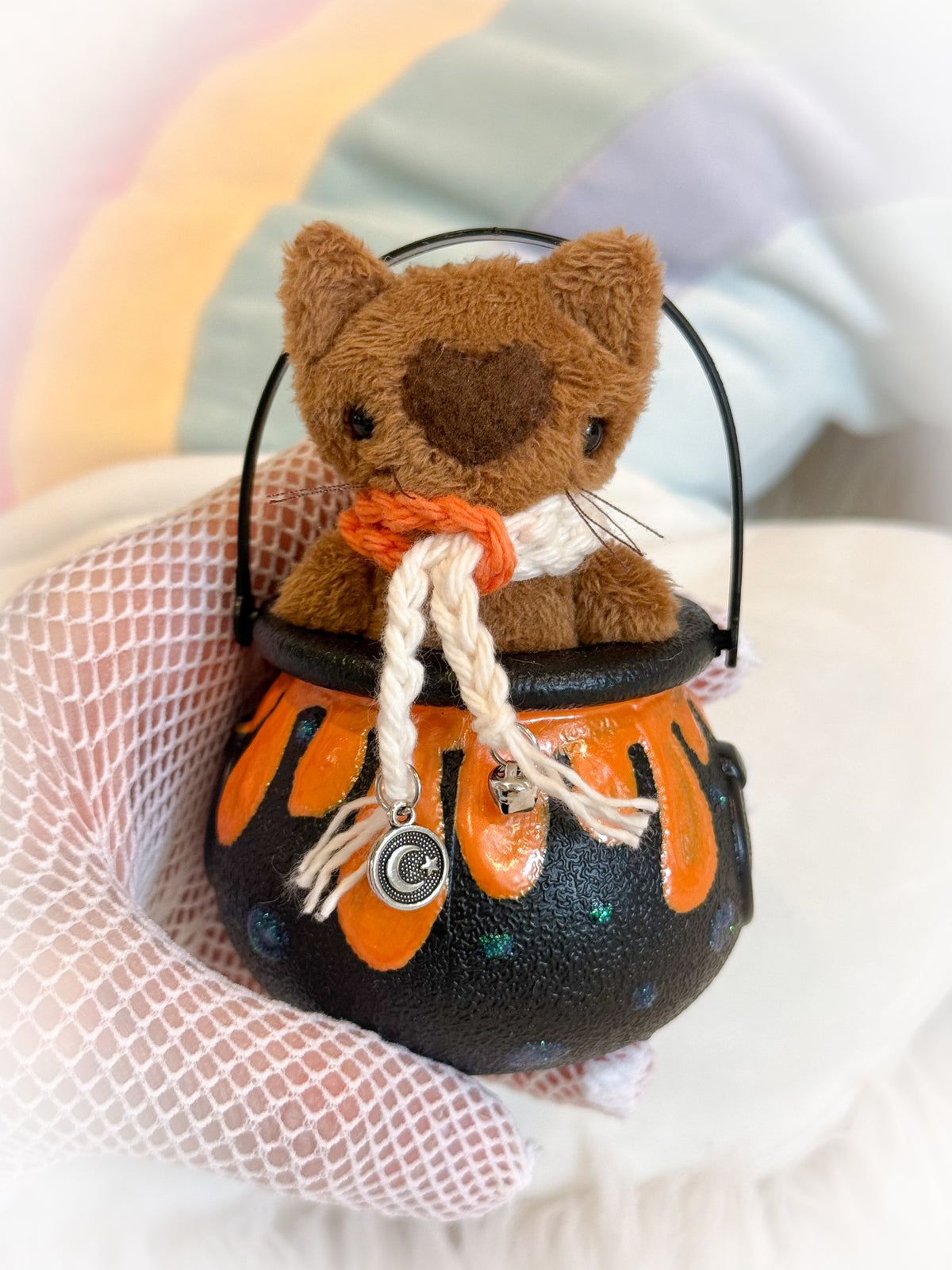 BeanTown Buddies® Teeny Cauldron Kitti