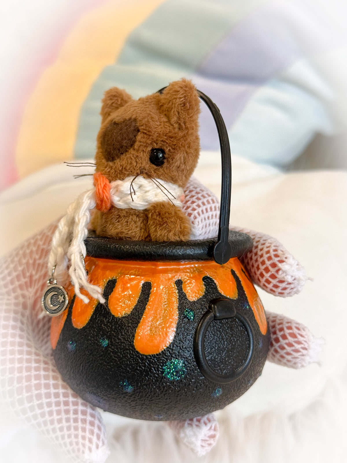 BeanTown Buddies® Teeny Cauldron Kitti