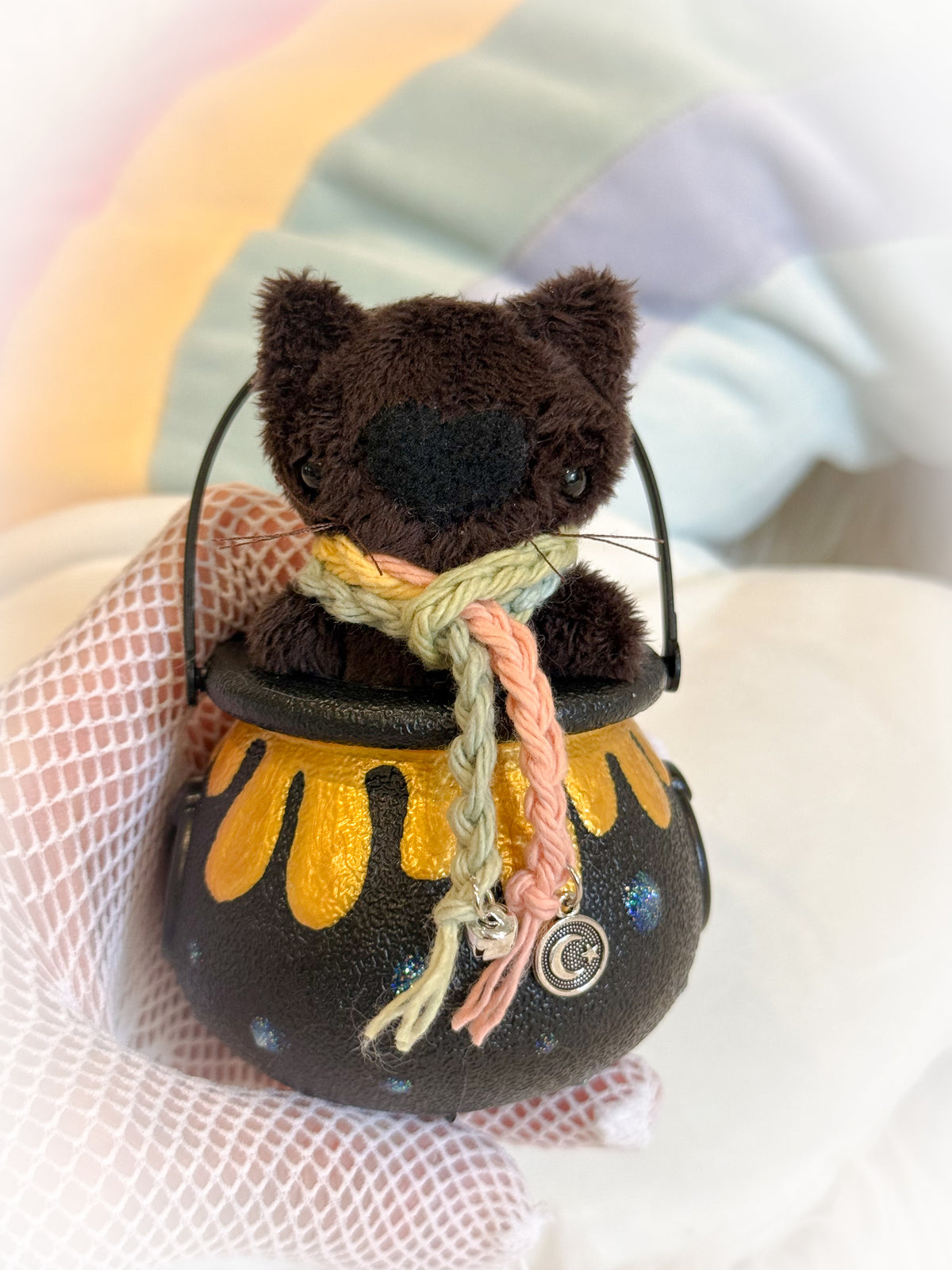 BeanTown Buddies® Teeny Cauldron Kitti