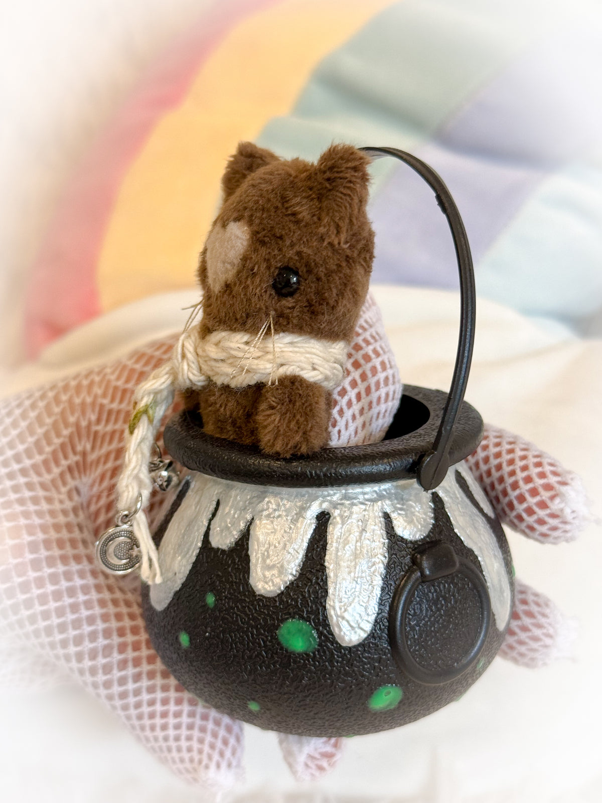 BeanTown Buddies® Teeny Cauldron Kitti