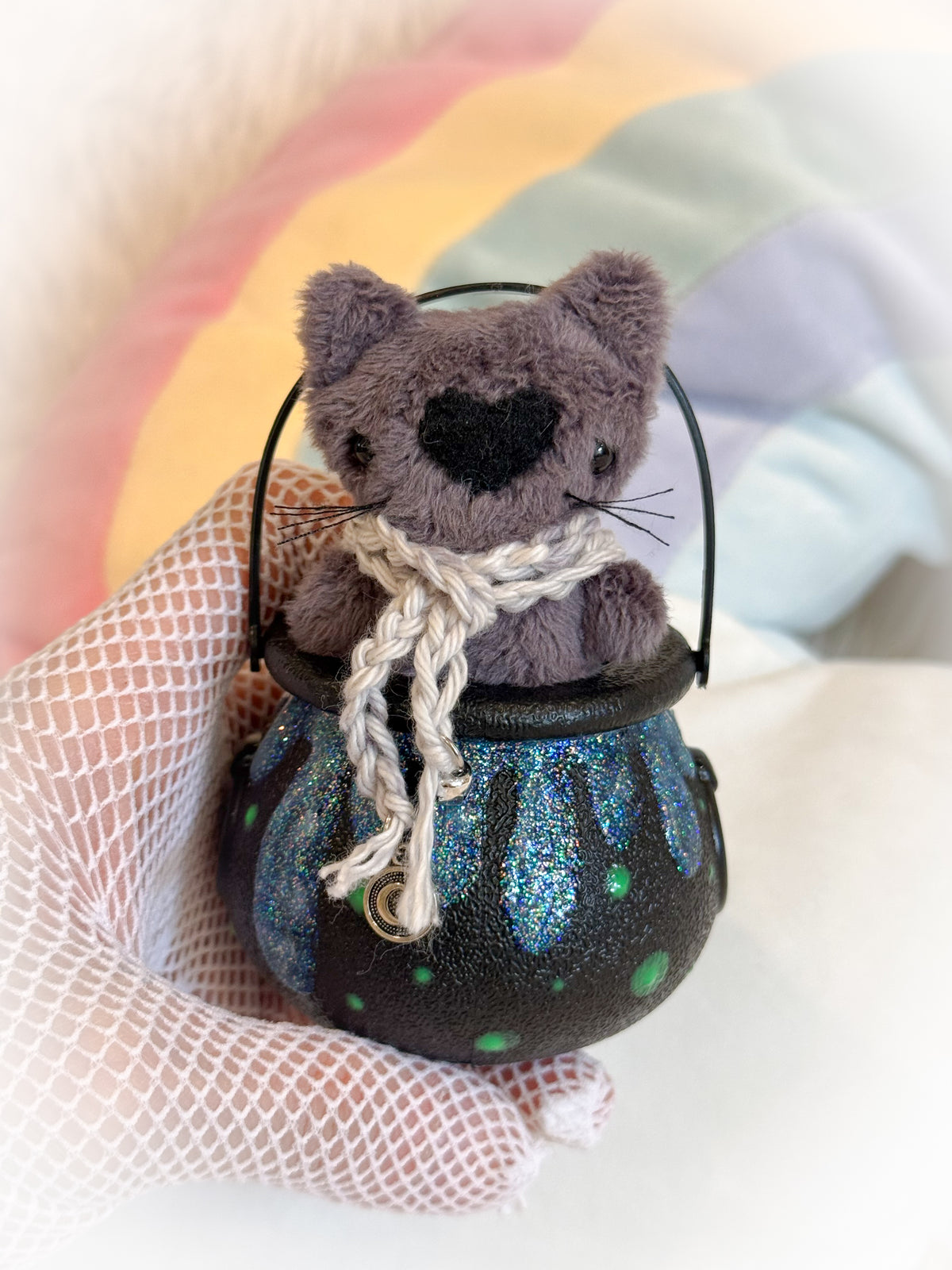 BeanTown Buddies® Teeny Cauldron Kitti
