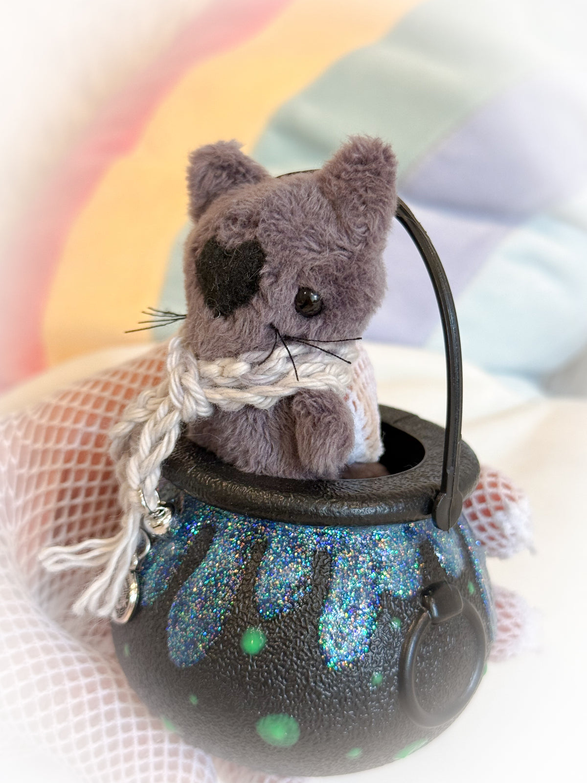 BeanTown Buddies® Teeny Cauldron Kitti