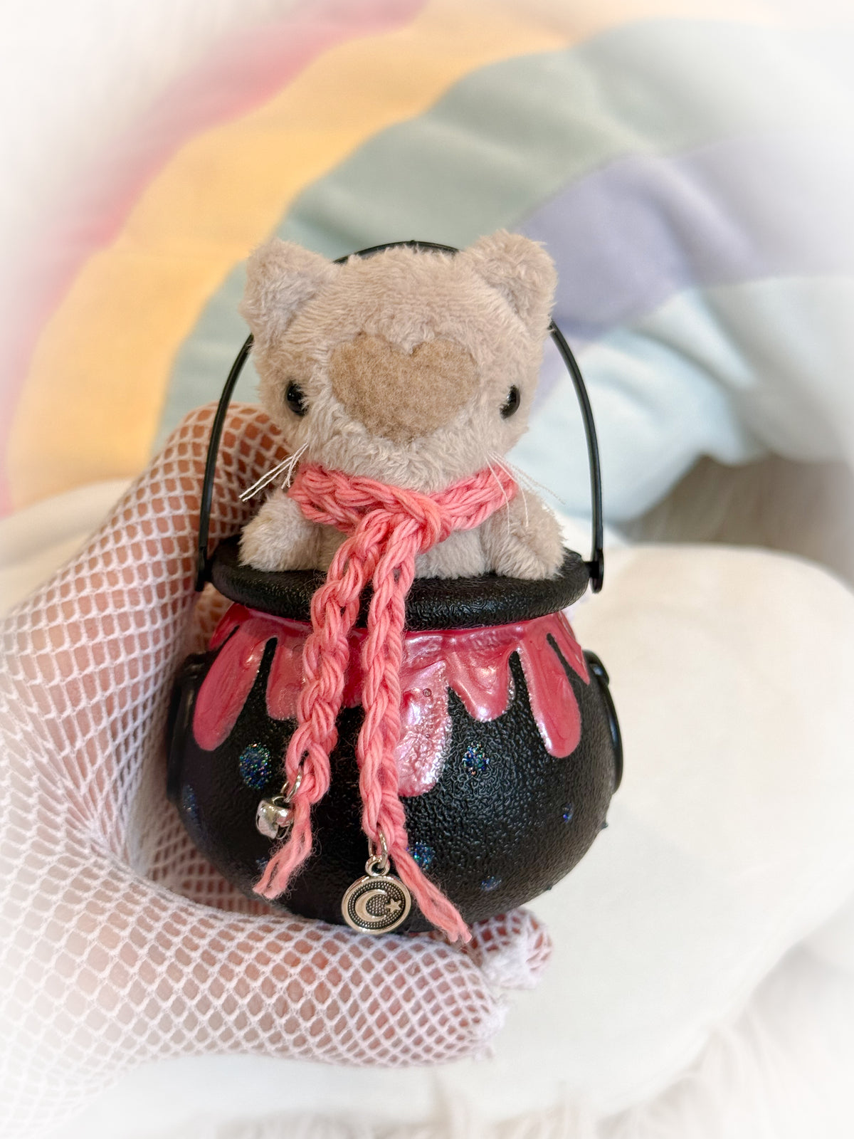 BeanTown Buddies® Teeny Cauldron Kitti