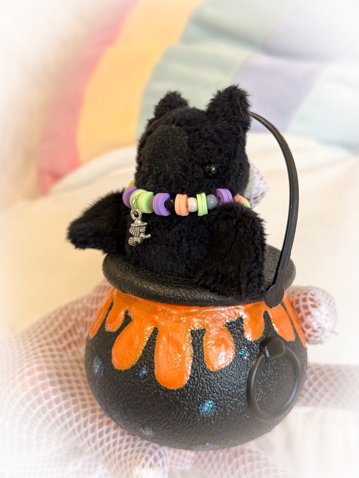 BeanTown Buddies® Teeny Cauldron Bati