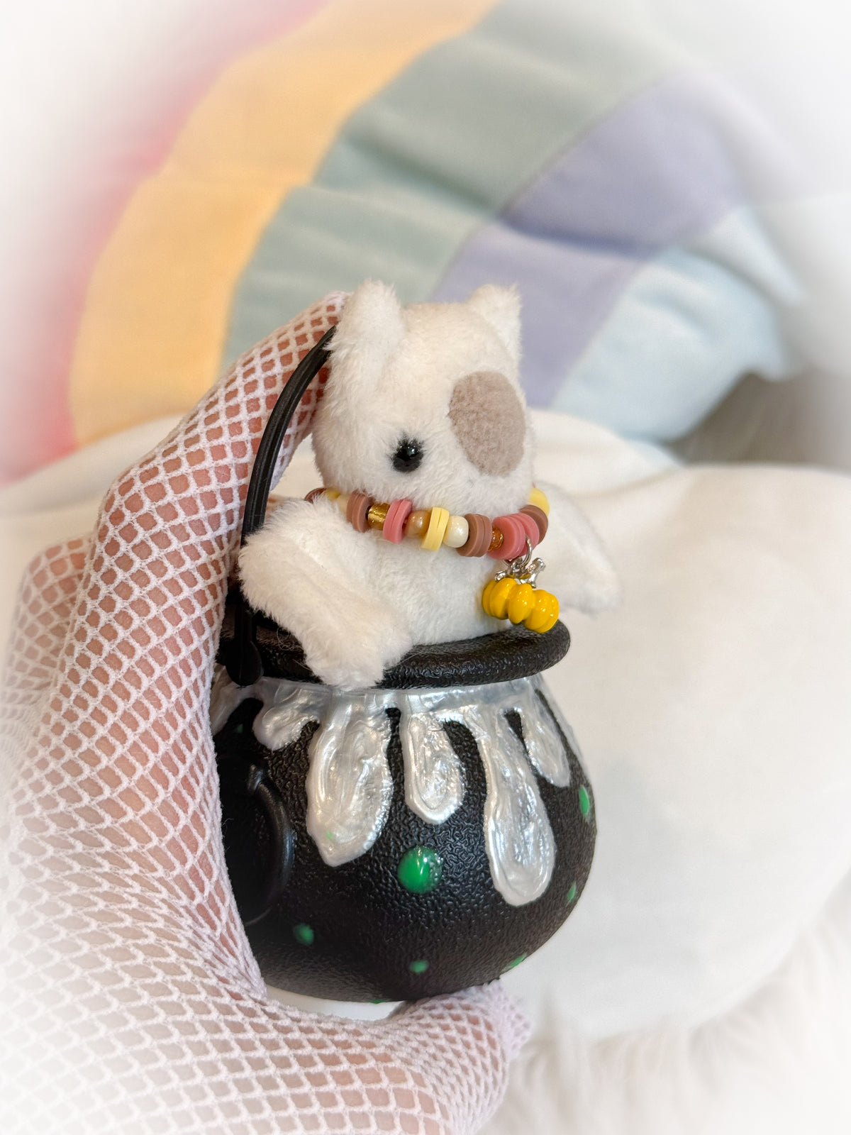 BeanTown Buddies® Teeny Cauldron Bati