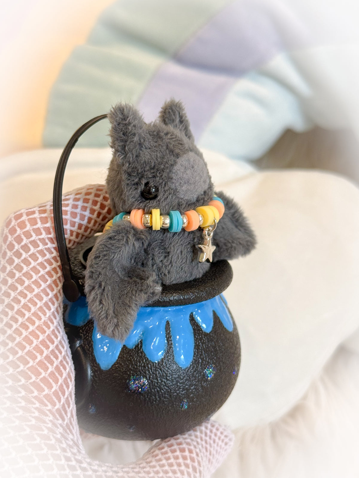 BeanTown Buddies® Teeny Cauldron Bati