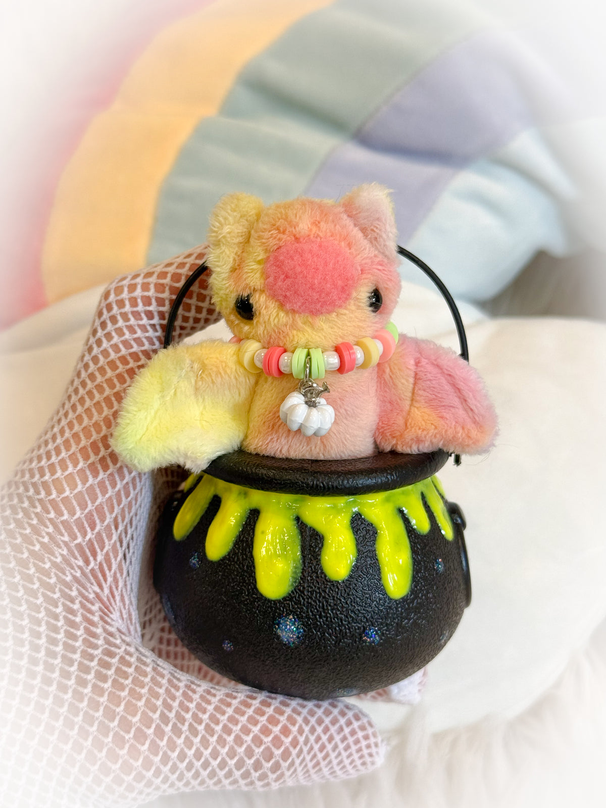 BeanTown Buddies® Teeny Cauldron Bati
