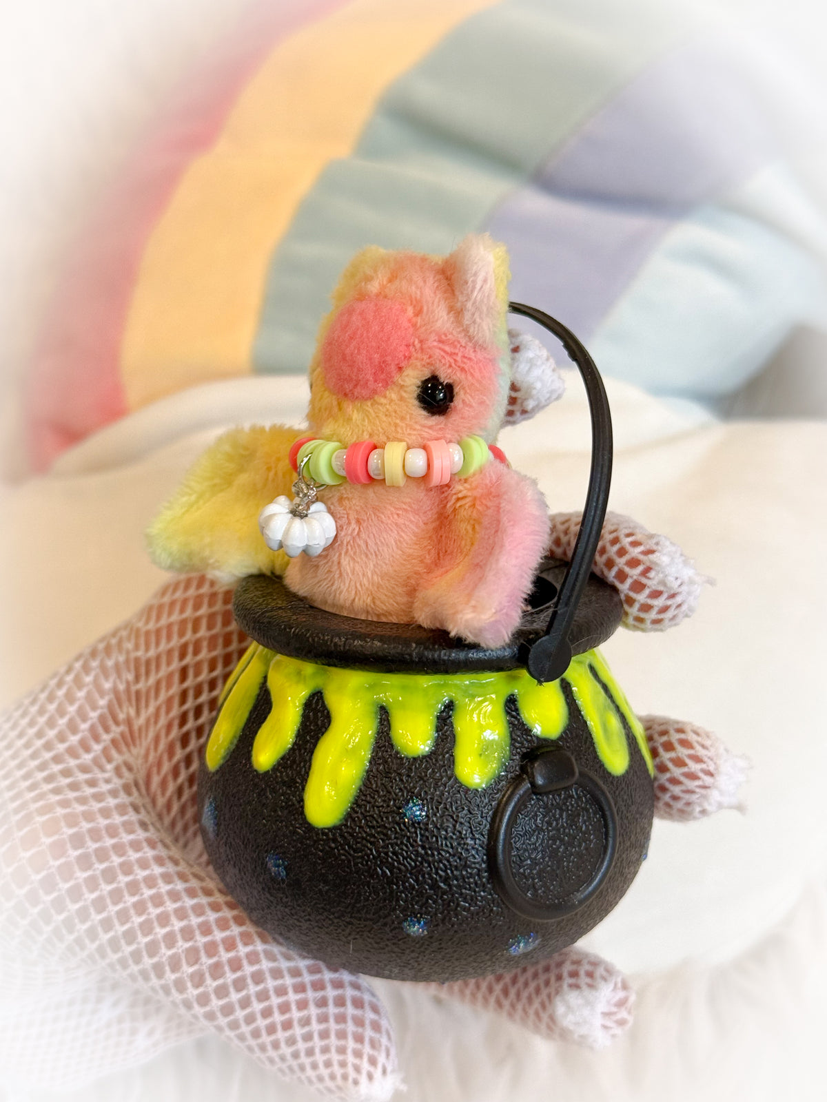 BeanTown Buddies® Teeny Cauldron Bati