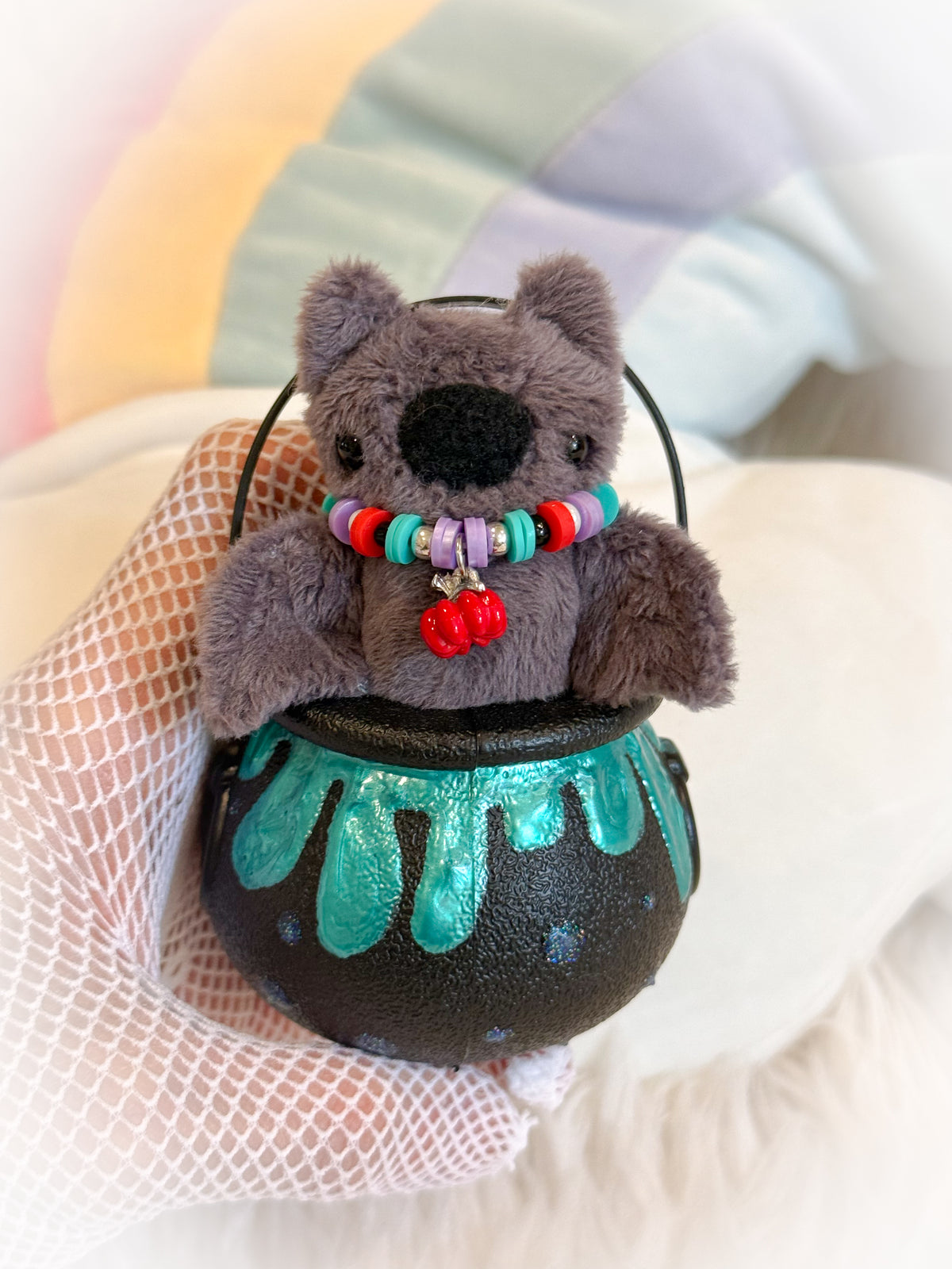 BeanTown Buddies® Teeny Cauldron Bati