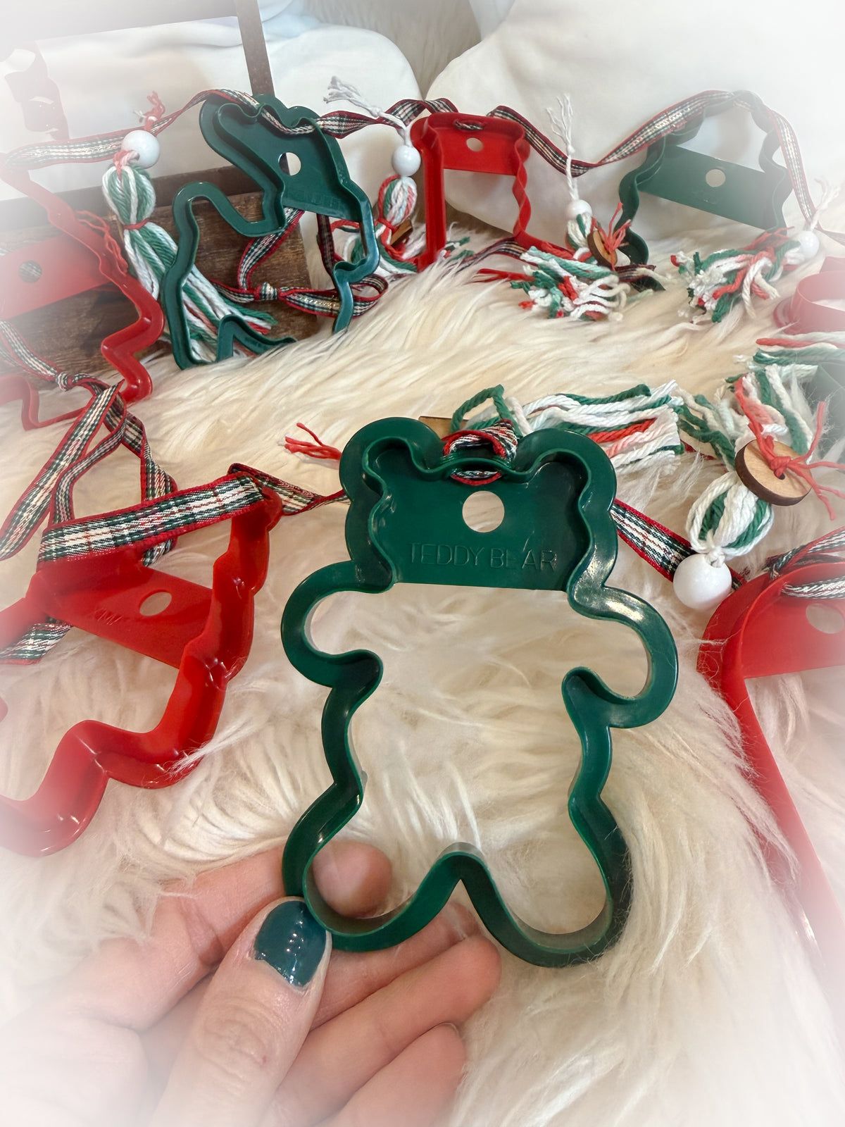 BeanTown Buddies® Vintage Cookie Cutter Garland Box Set