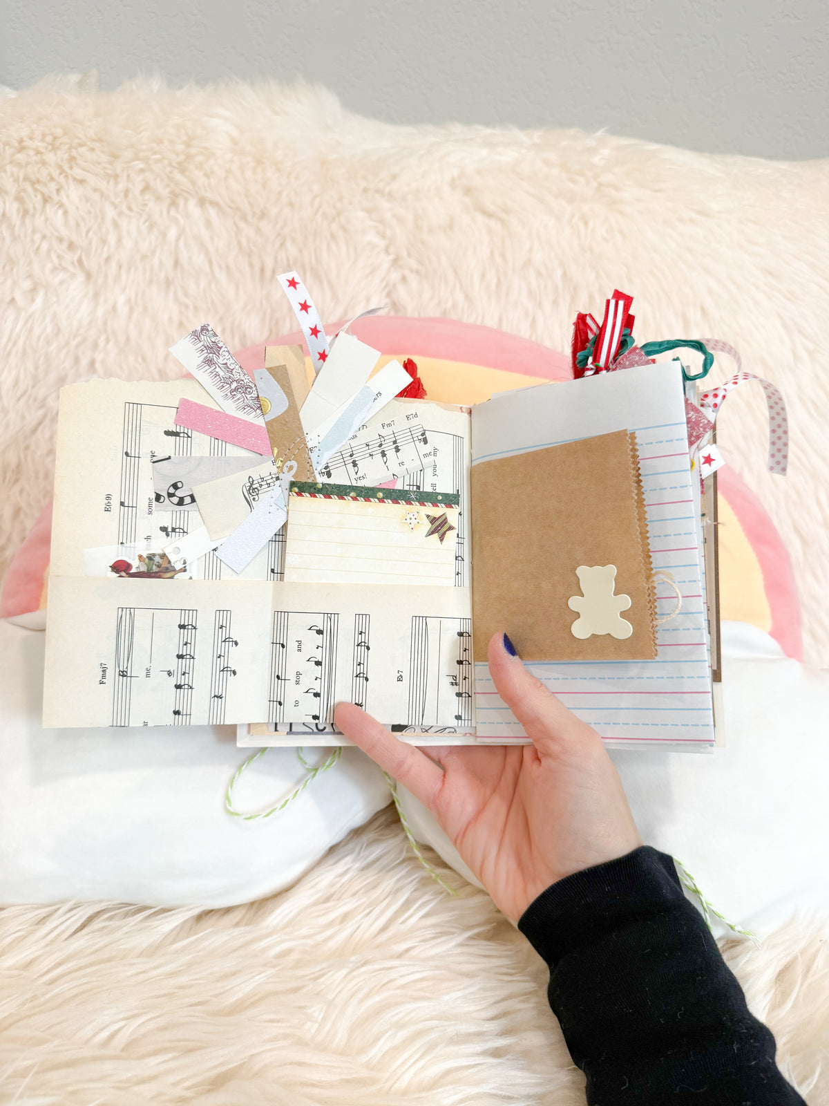 BeanTown Buddies® Vintage Christmas Card Junk Journal
