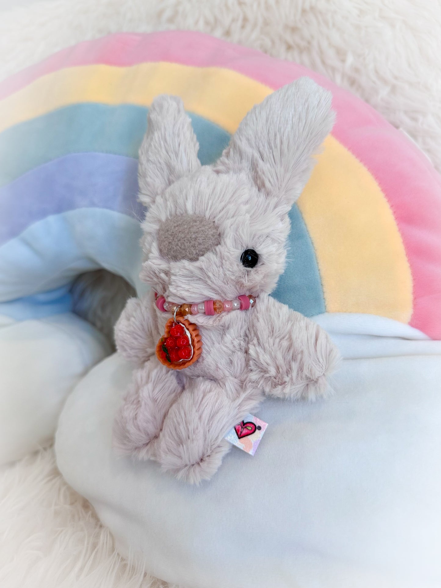 BeanTown Buddies® Pocket Fuzzi Bunni