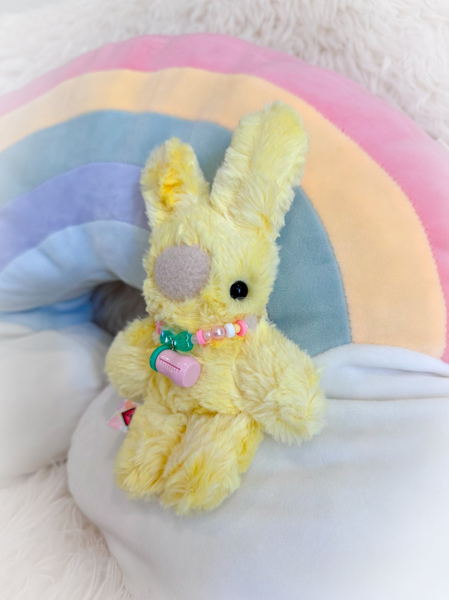 BeanTown Buddies® Pocket Fuzzi Bunni