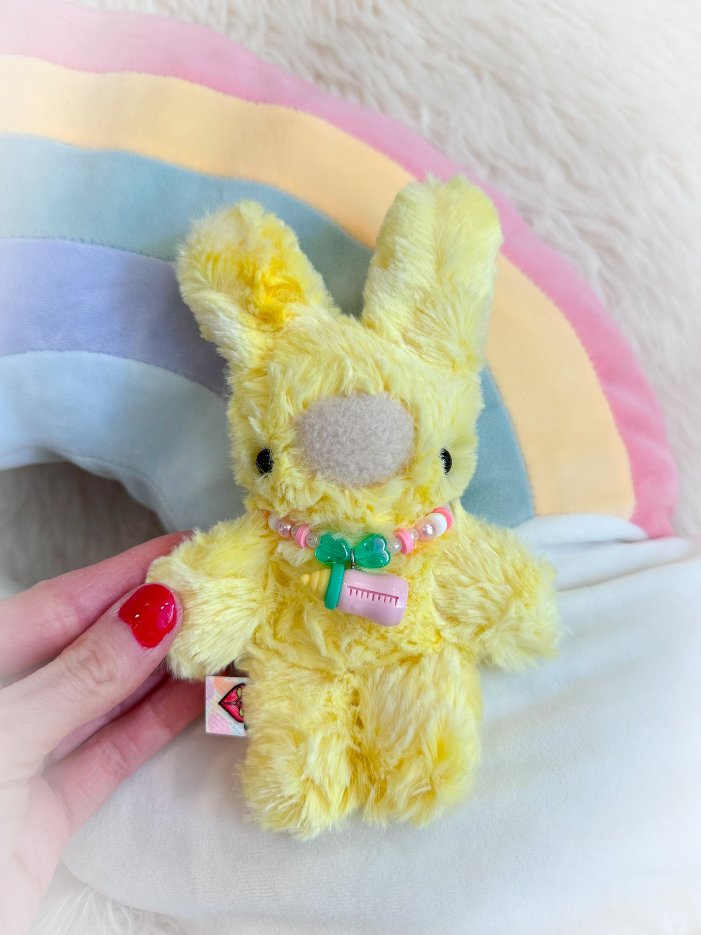 BeanTown Buddies® Pocket Fuzzi Bunni