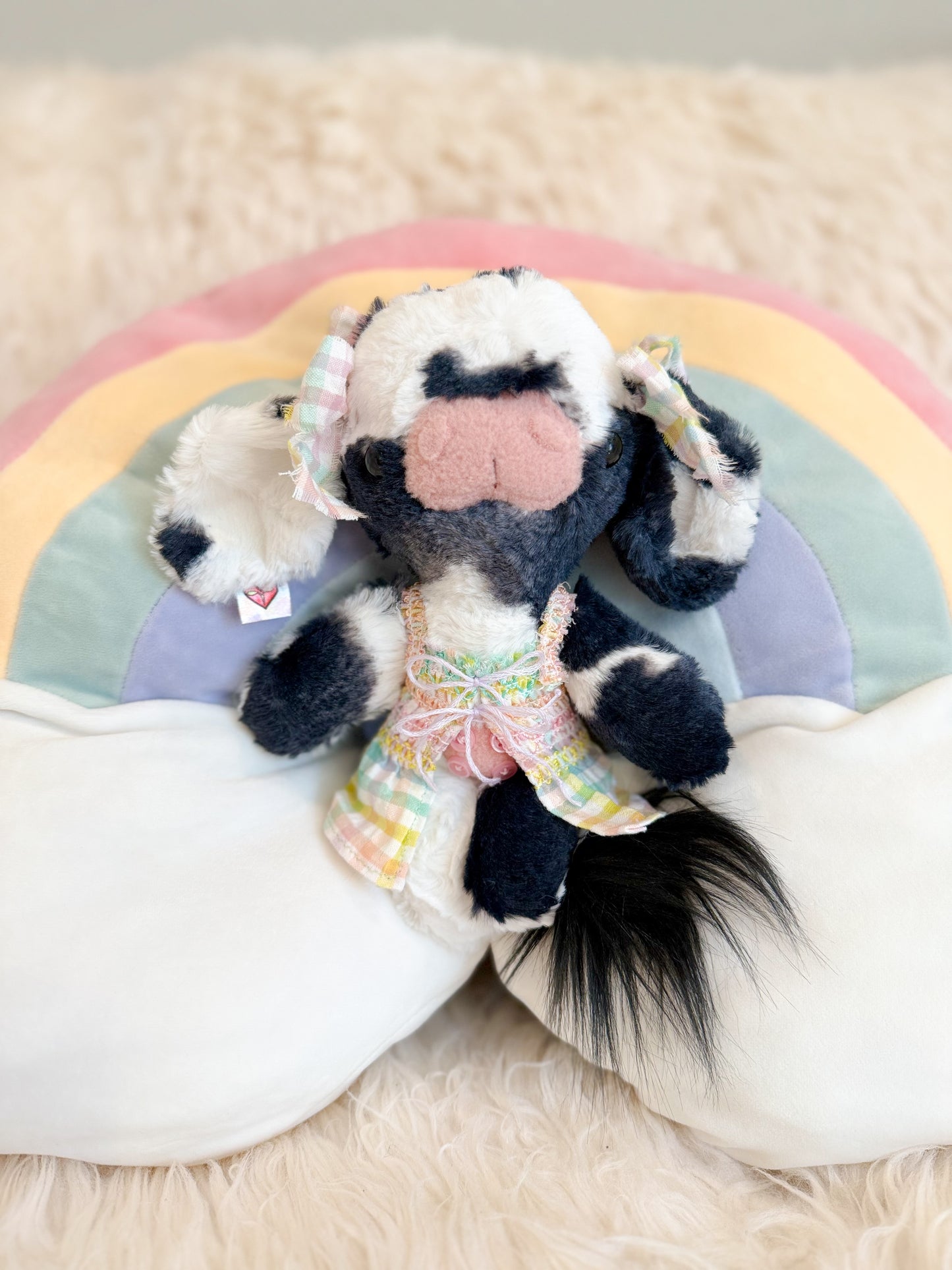 BeanTown Buddies® Medium Moozi Babi Daisi