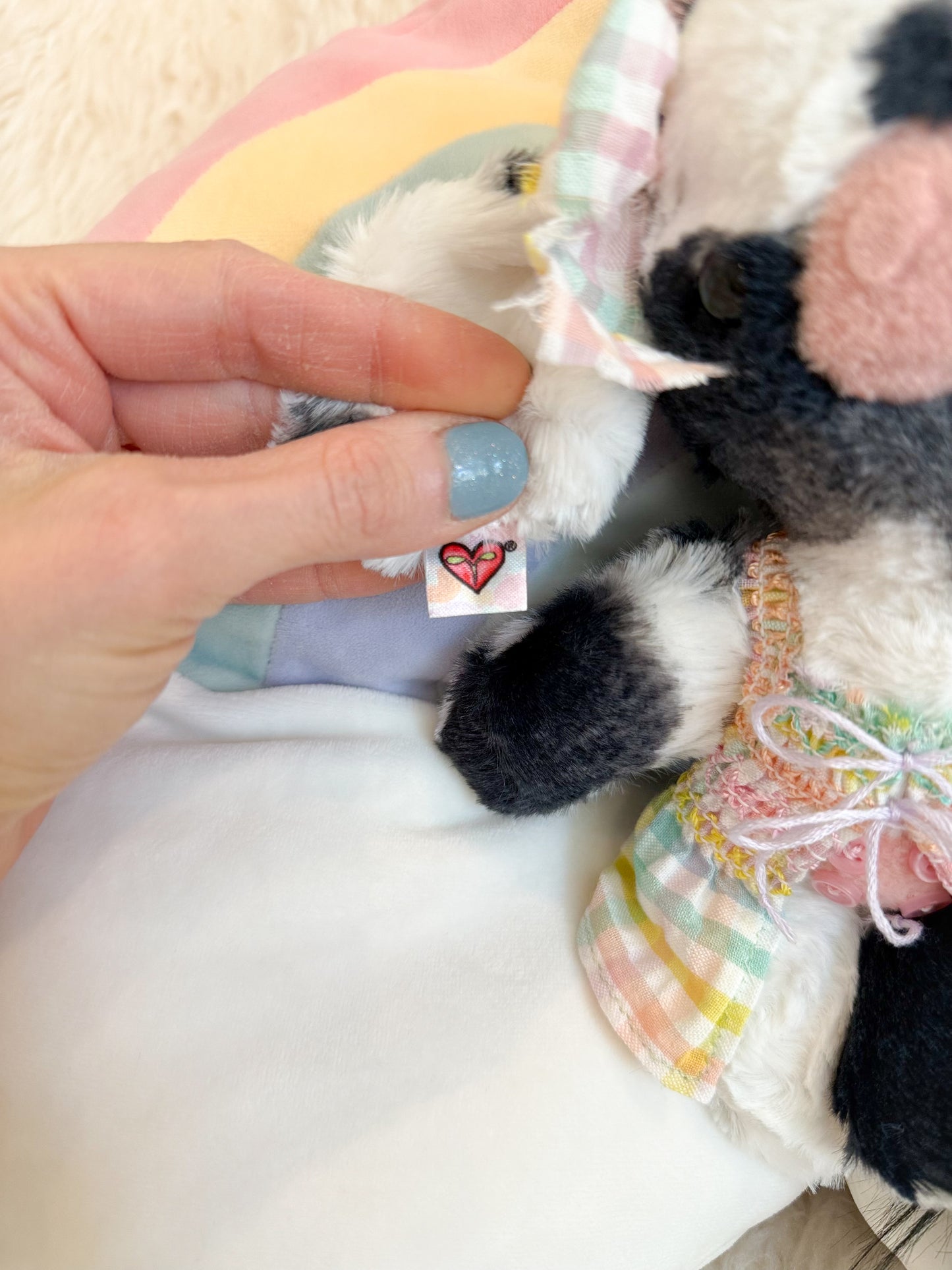 BeanTown Buddies® Medium Moozi Babi Daisi