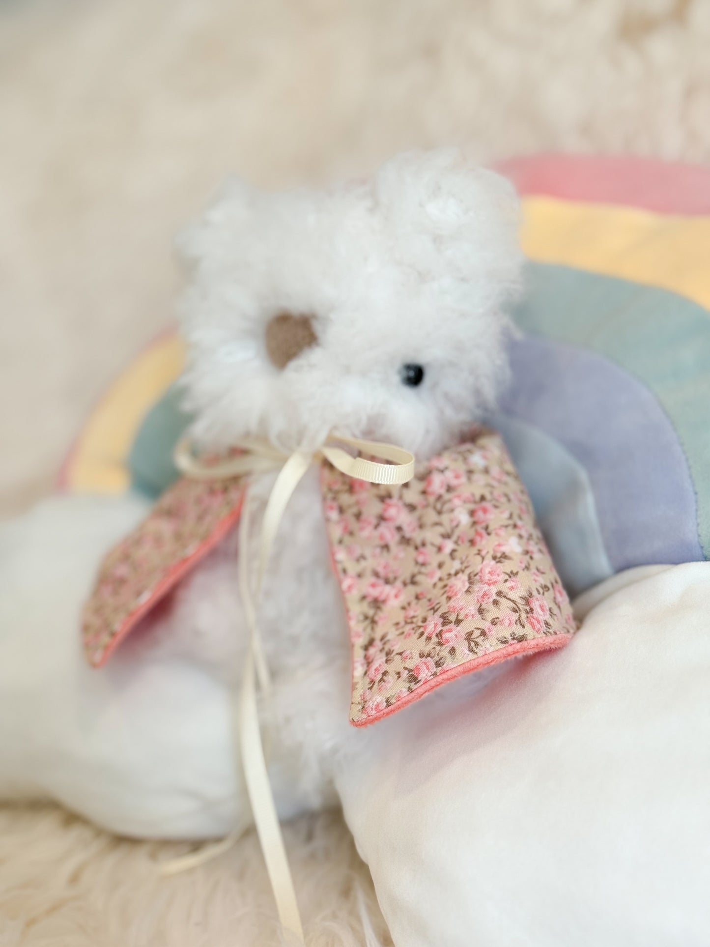 BeanTown Buddies® Fuzzi Cloaked Wolfi