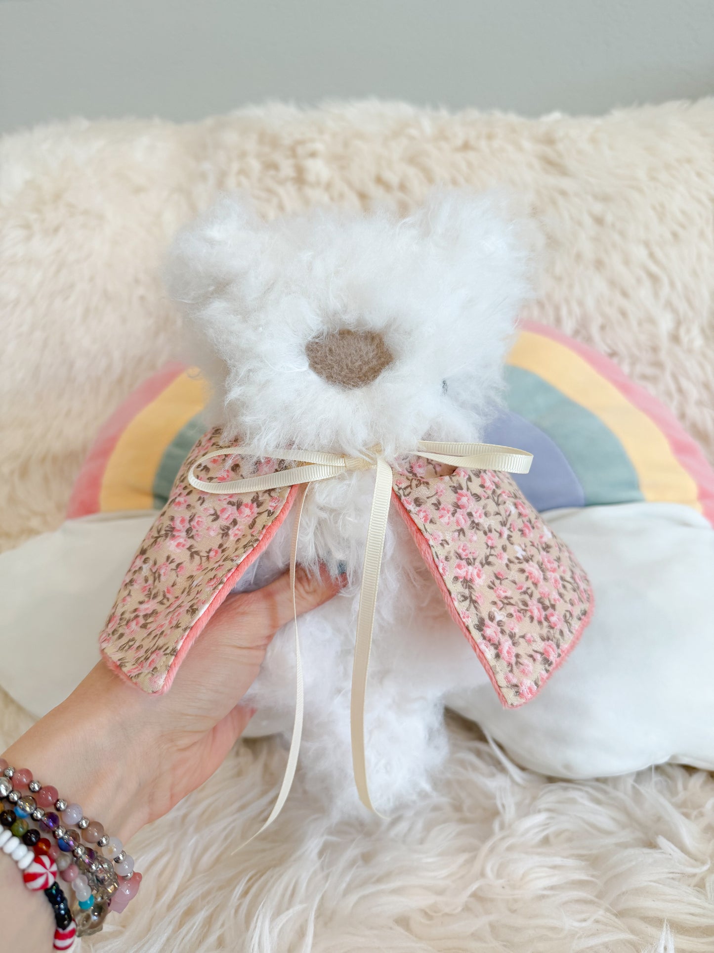 BeanTown Buddies® Fuzzi Cloaked Wolfi