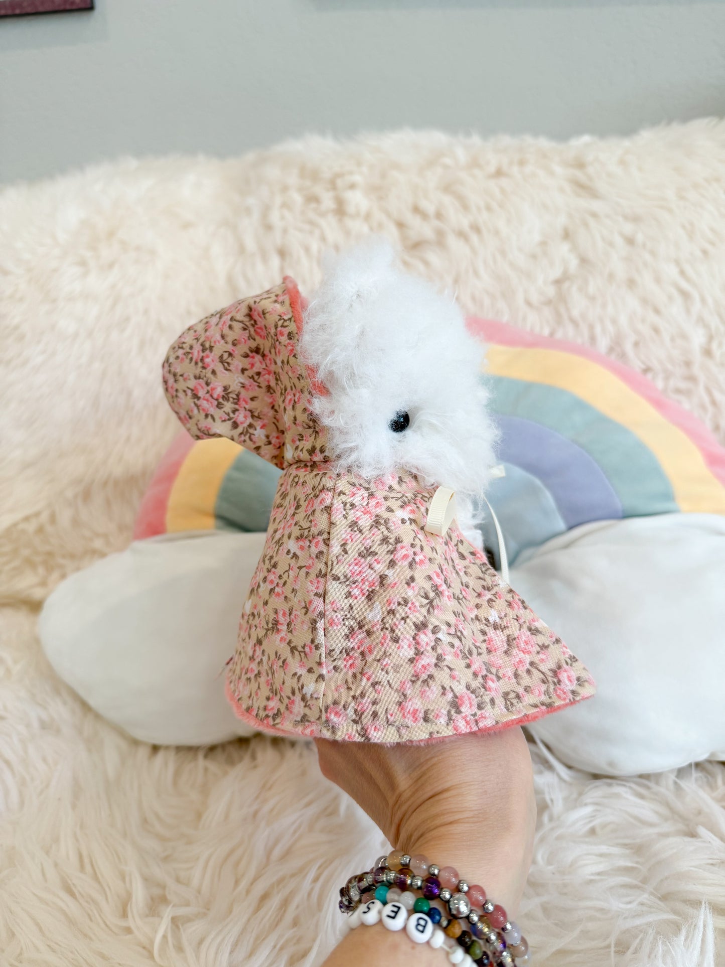 BeanTown Buddies® Fuzzi Cloaked Wolfi