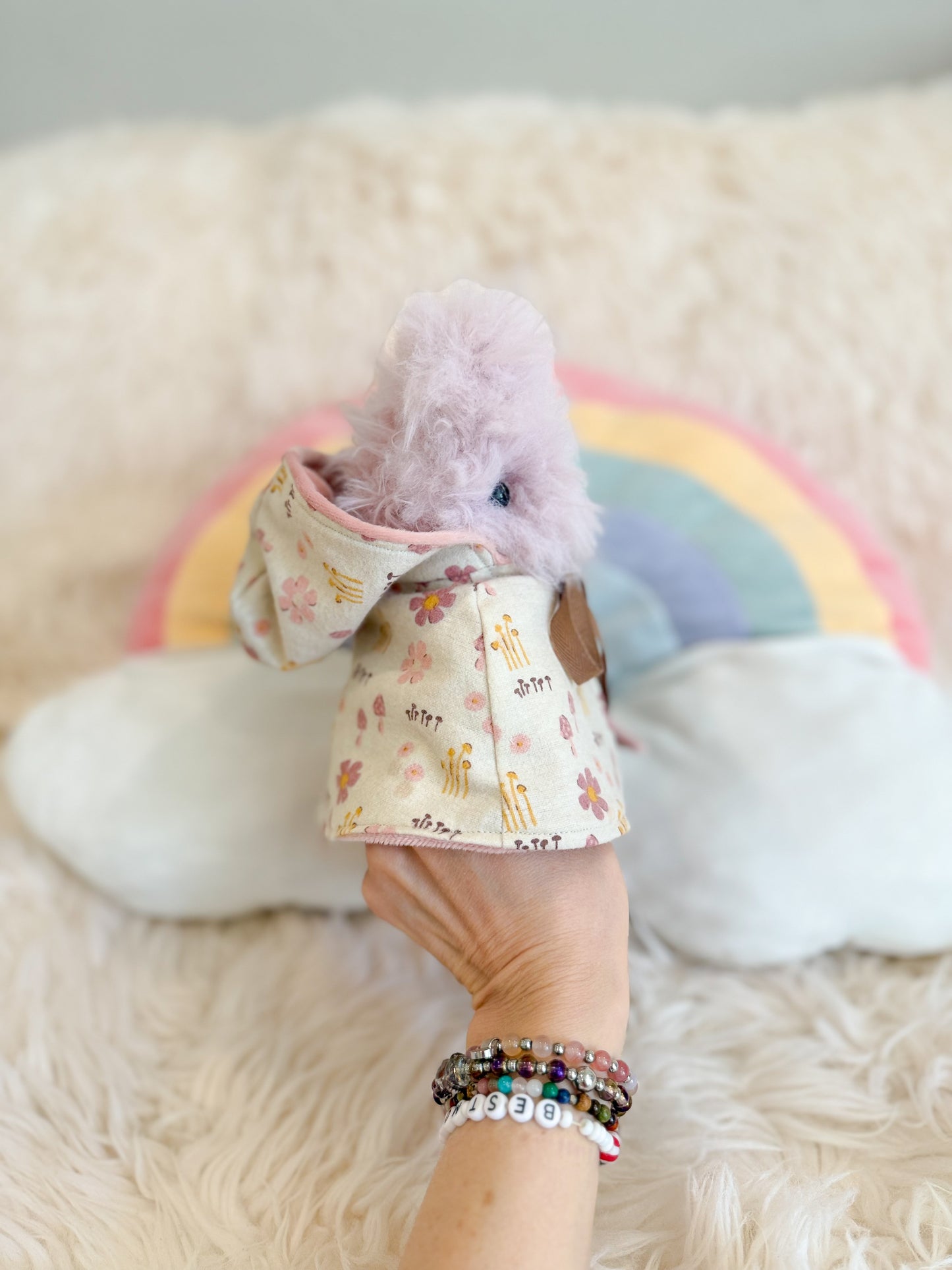 BeanTown Buddies® Fuzzi Cloaked Wolfi