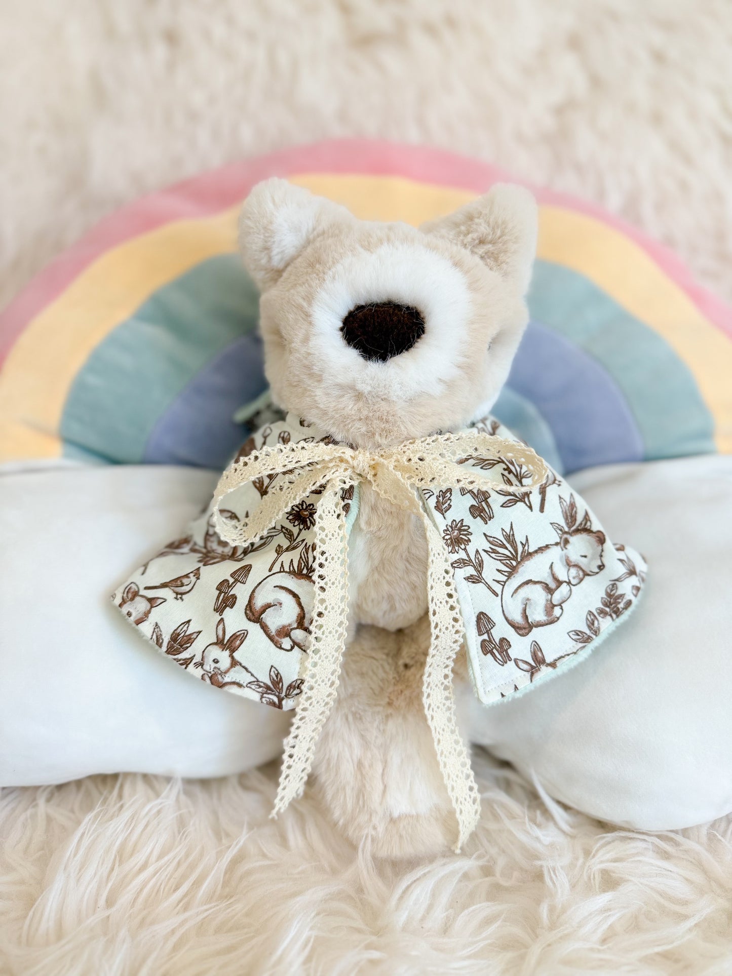 BeanTown Buddies® Floofi Cloaked Wolfi