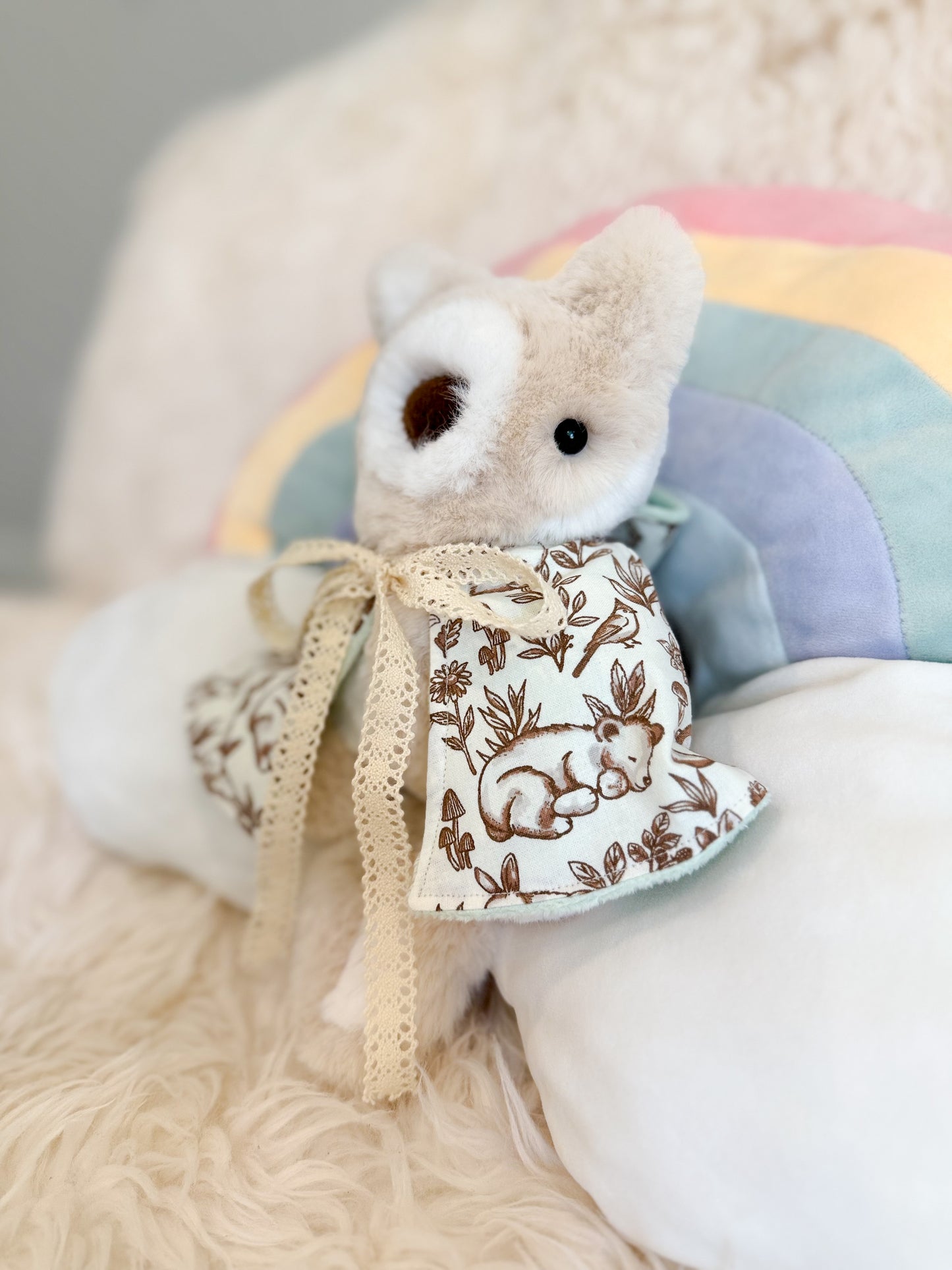 BeanTown Buddies® Floofi Cloaked Wolfi